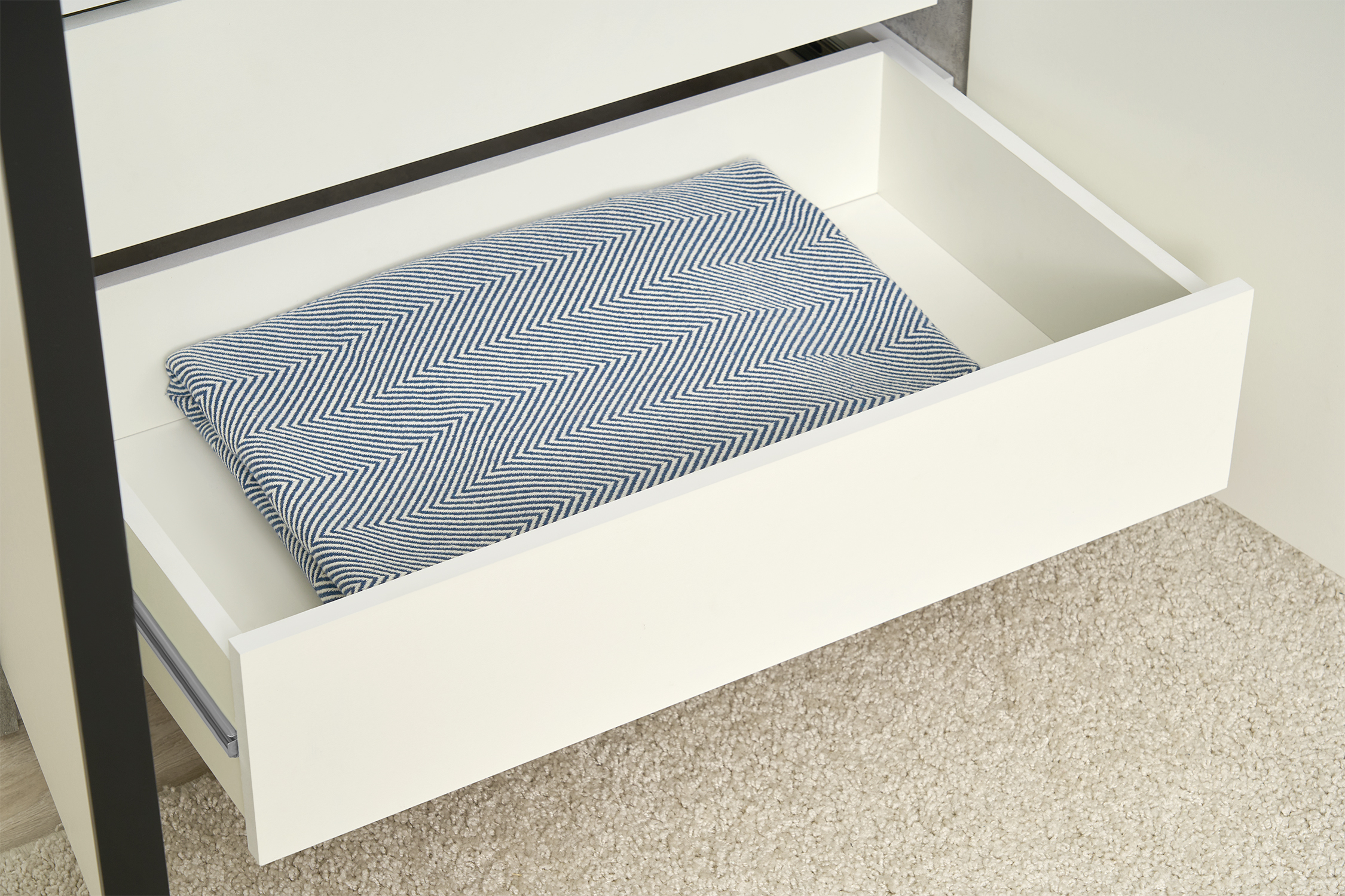 Шкаф 2-х створчатый Тивина цемент светлый / белый шагрень