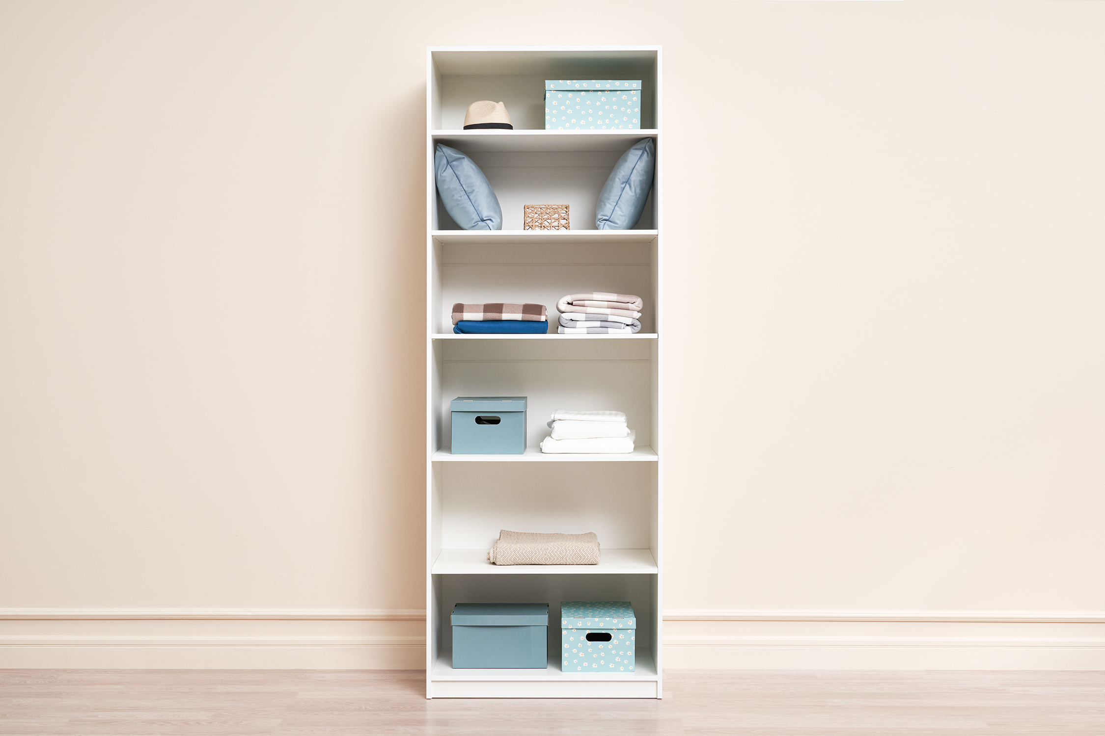 Шкаф 2-х створчатый Тивина белый текстурный