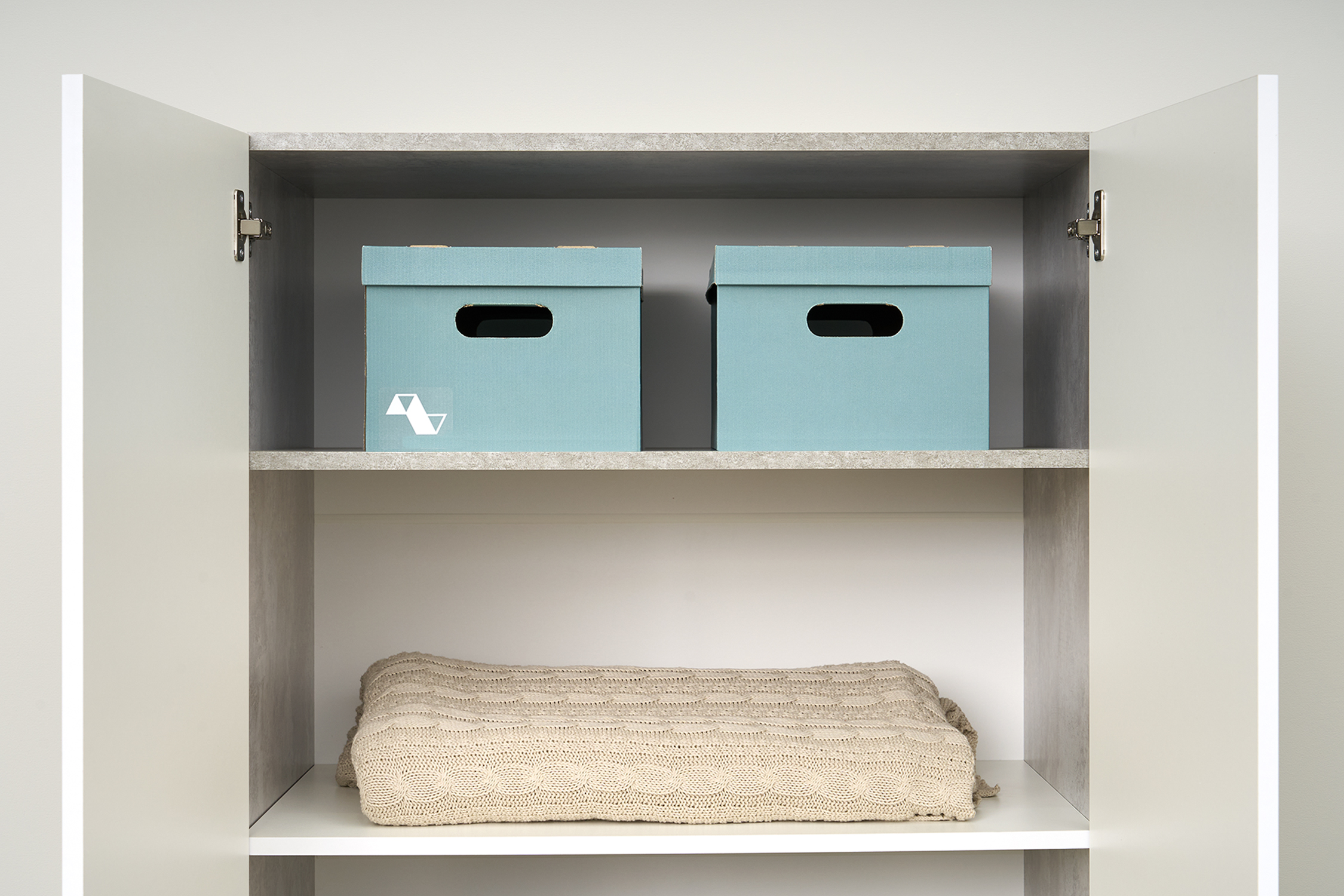 Шкаф 2-х створчатый Тивина цемент светлый / белый шагрень