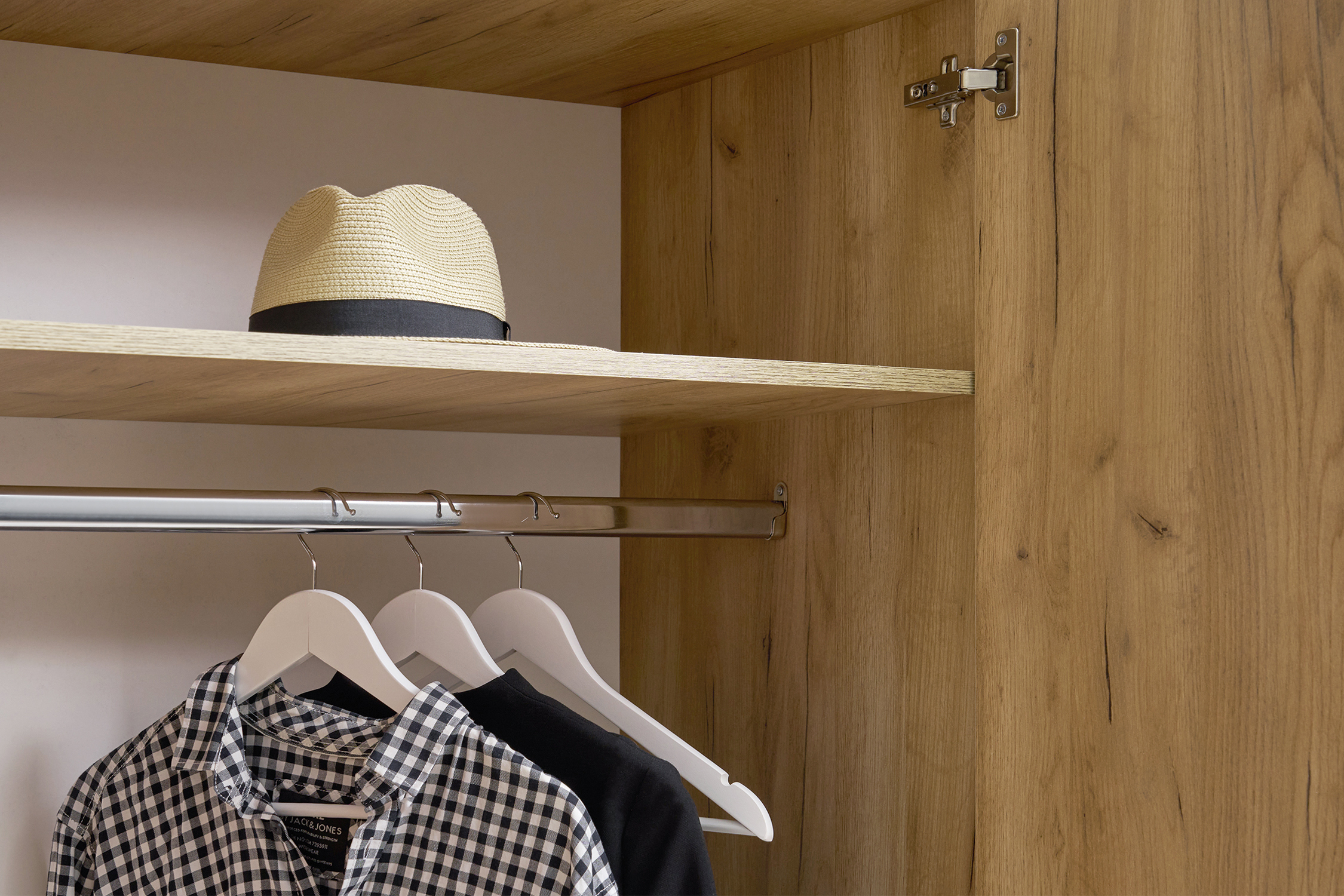 Шкаф 2-х створчатый Тивина дуб золотой