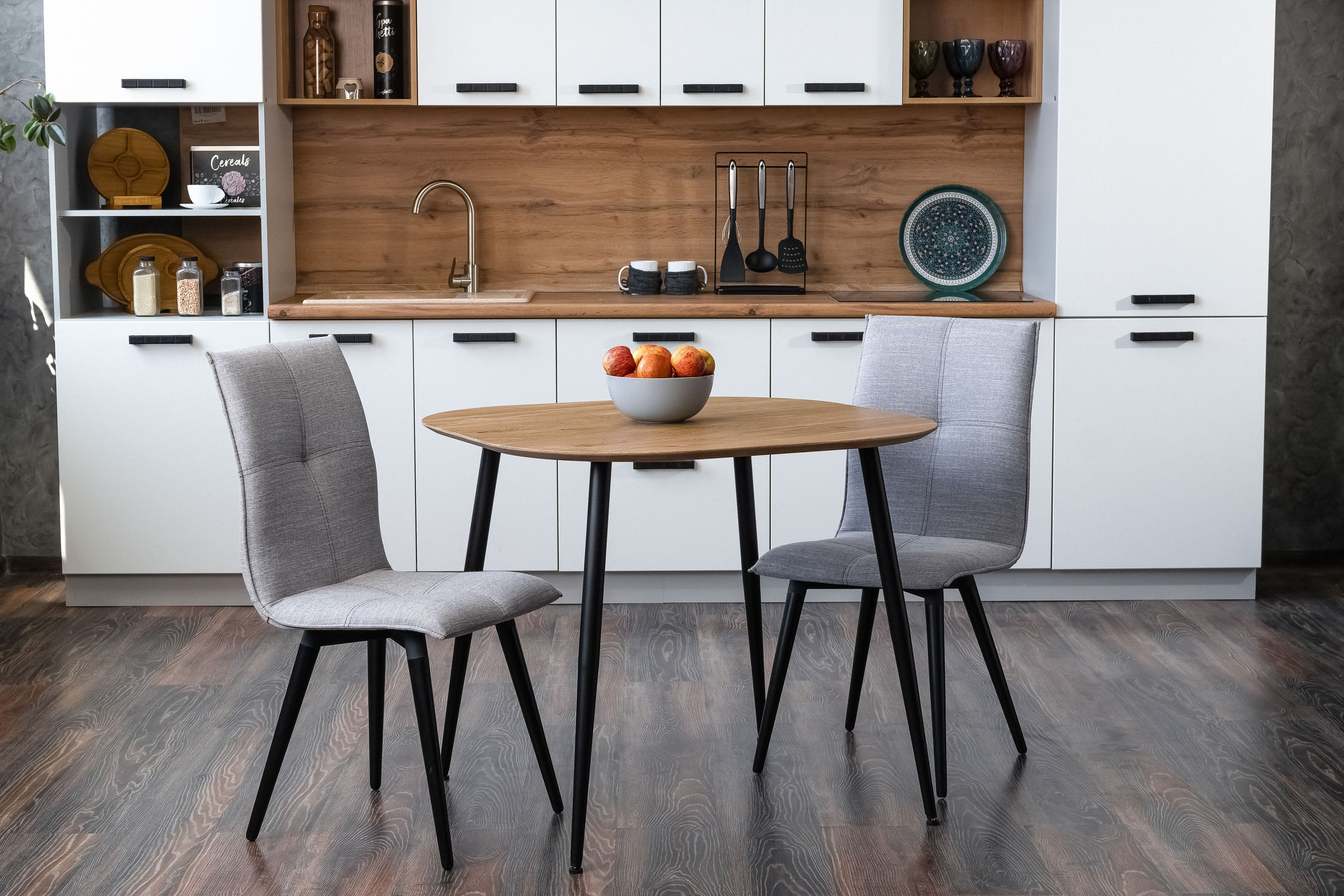 Стол обеденный Венсе рустик натуральный / черный