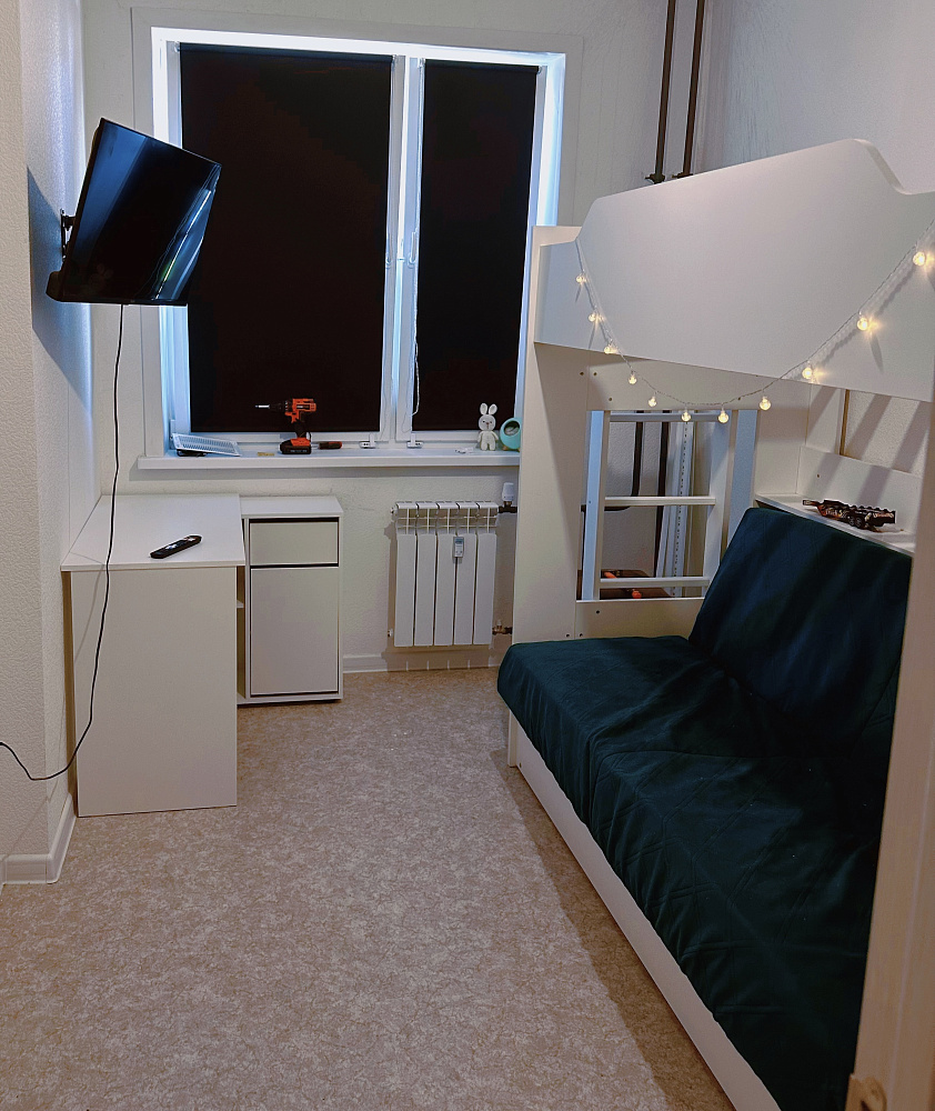 Двухъярусная кровать с диван-кроватью темно-серый / белый