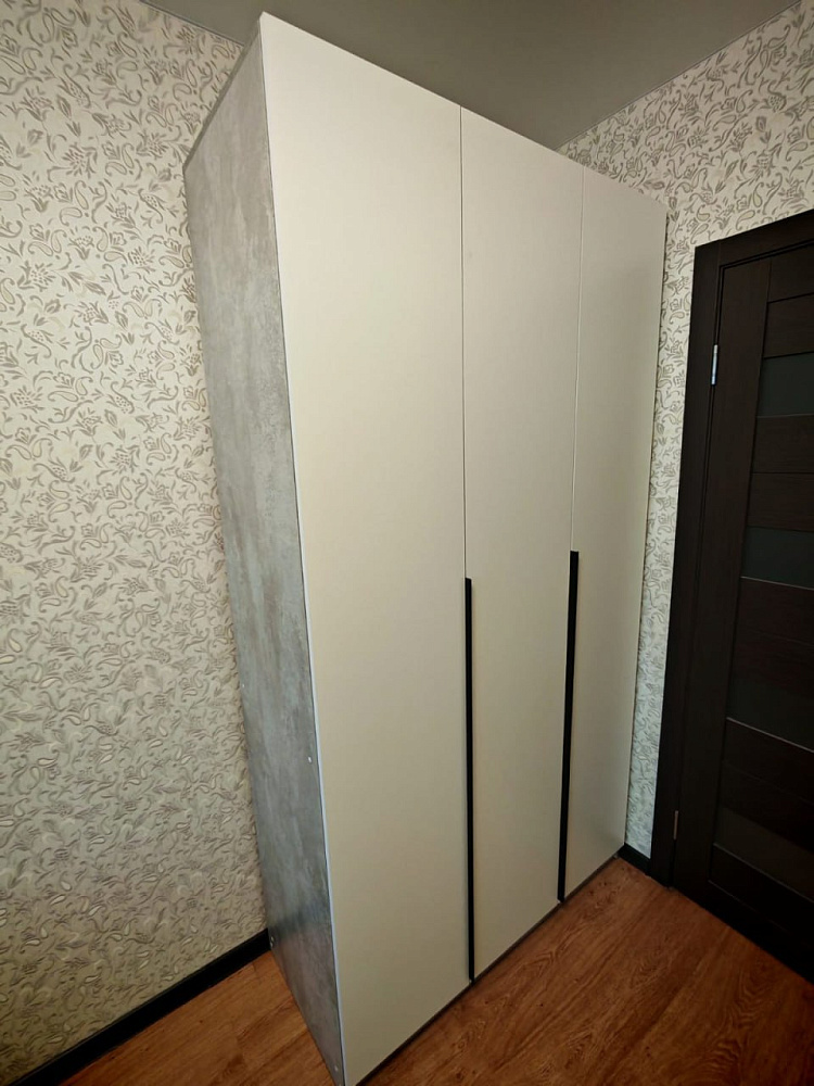 Шкаф 3-х створчатый Тивина графит серый