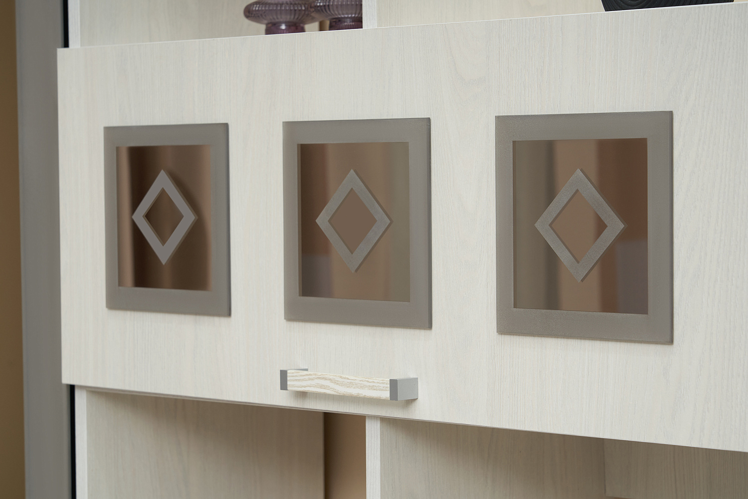 Стенка Белла ясень белый