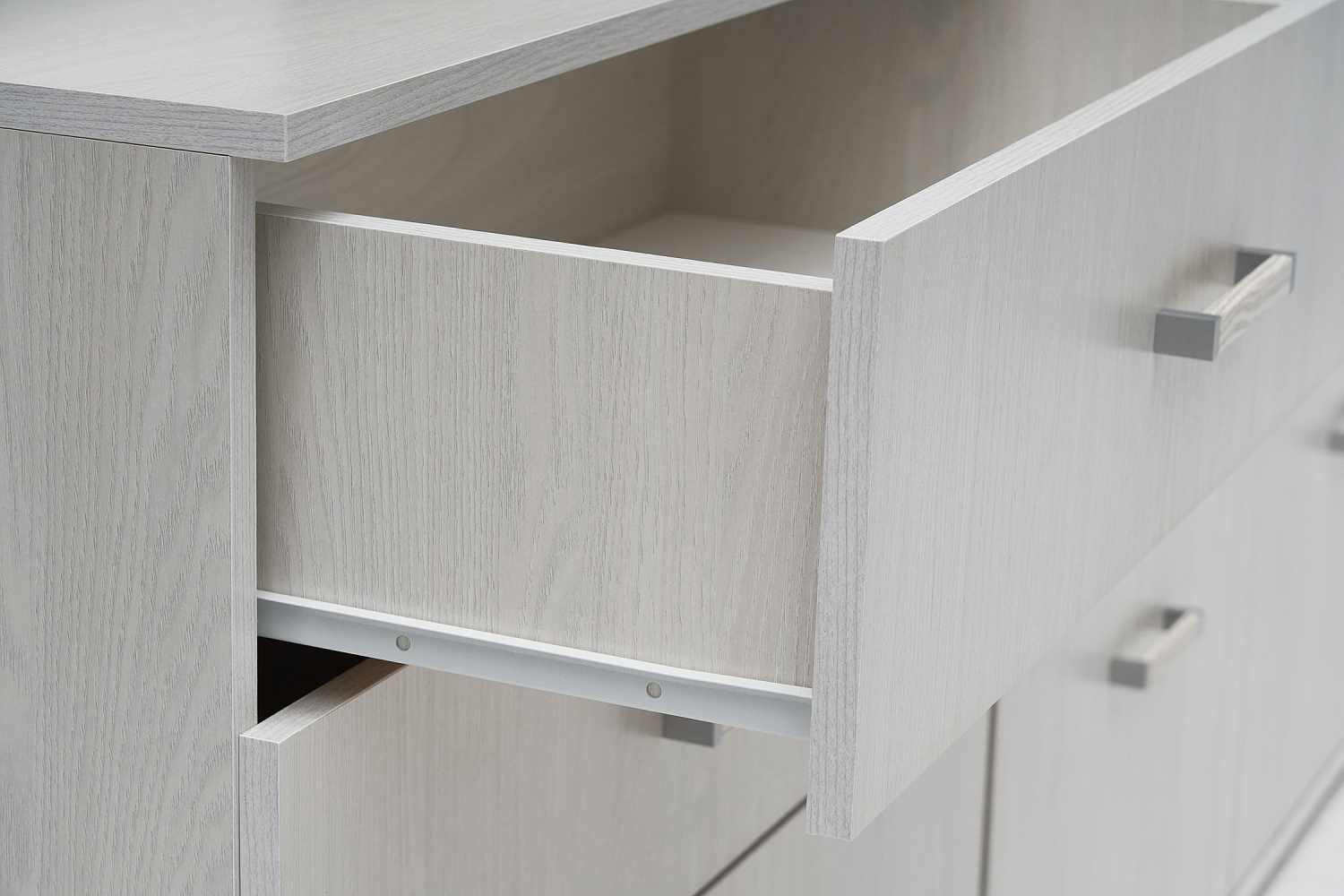 Стенка Белла ясень белый