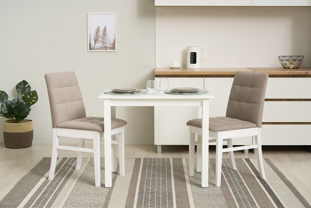 Стол обеденный белый