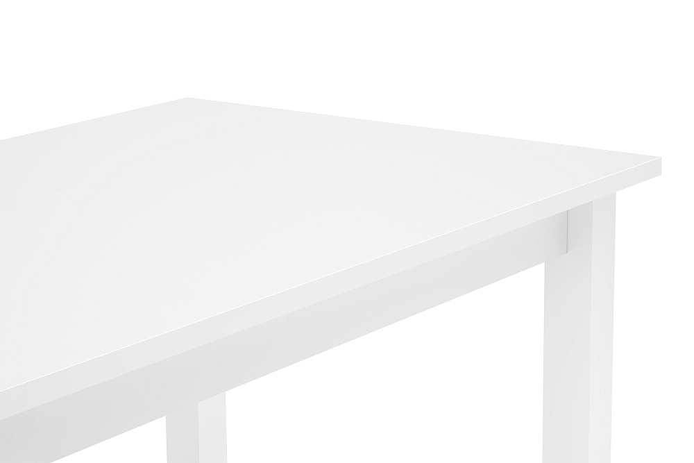 Стол обеденный белый