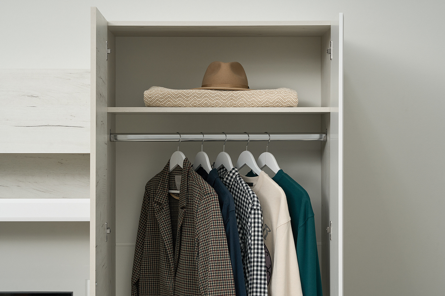 Стенка Сафари дуб крафт белый / матовый белый софт        