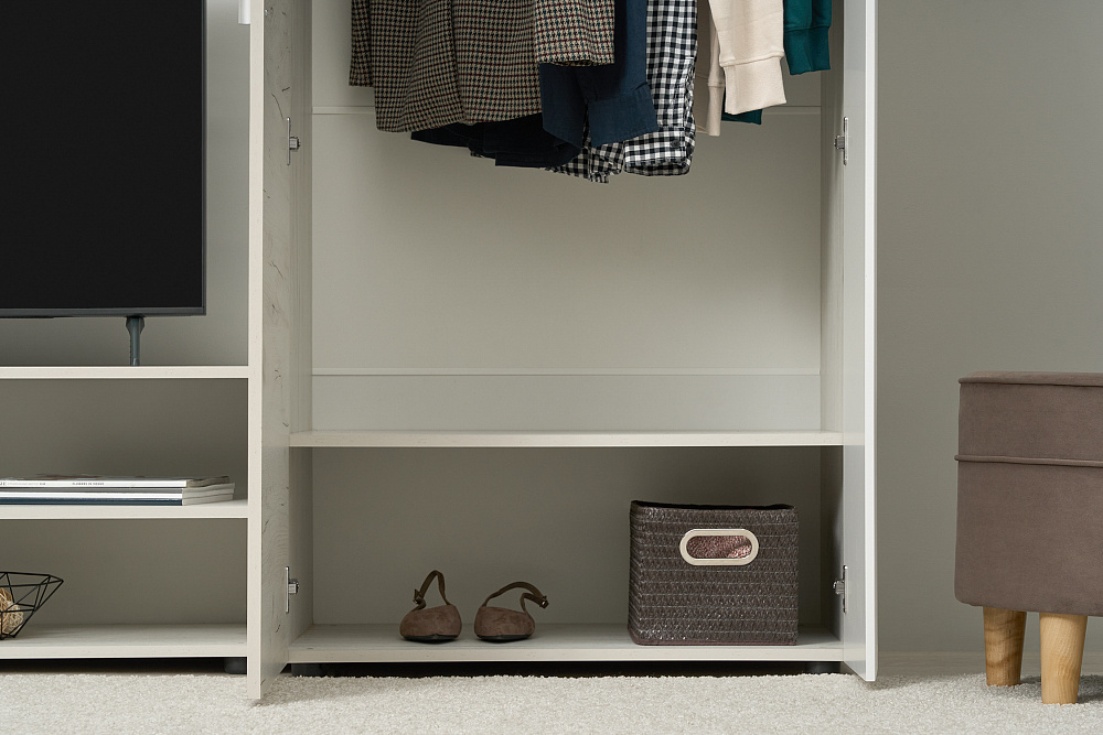 Стенка Сафари дуб крафт белый / матовый белый софт        