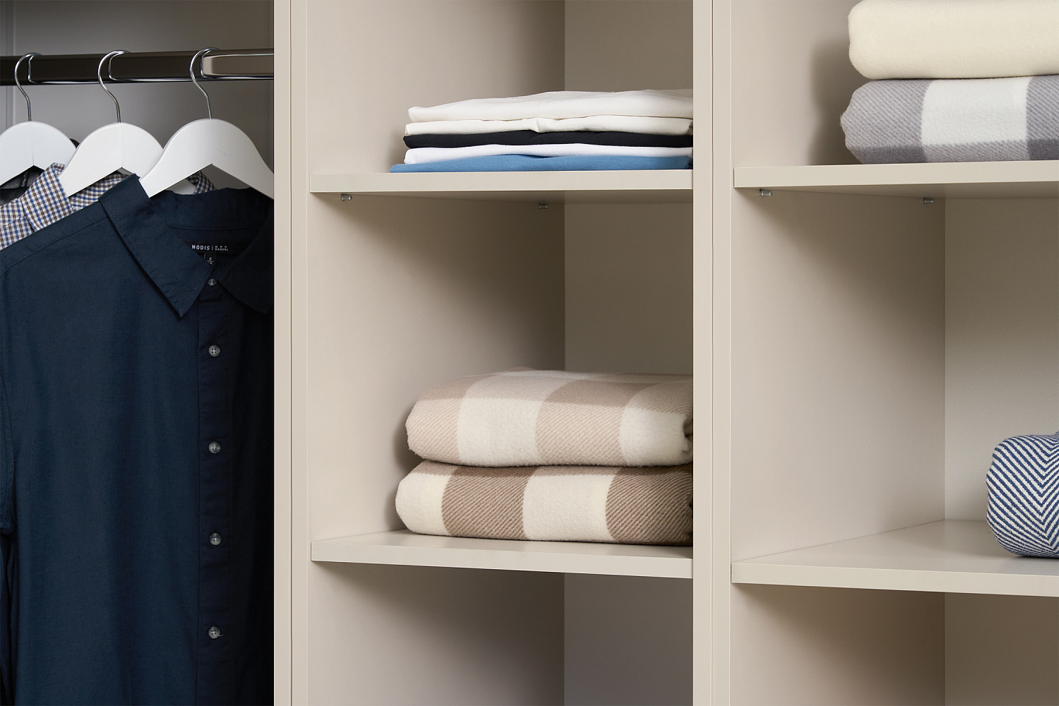 Гардеробная Теларо №3 открытая кашемир