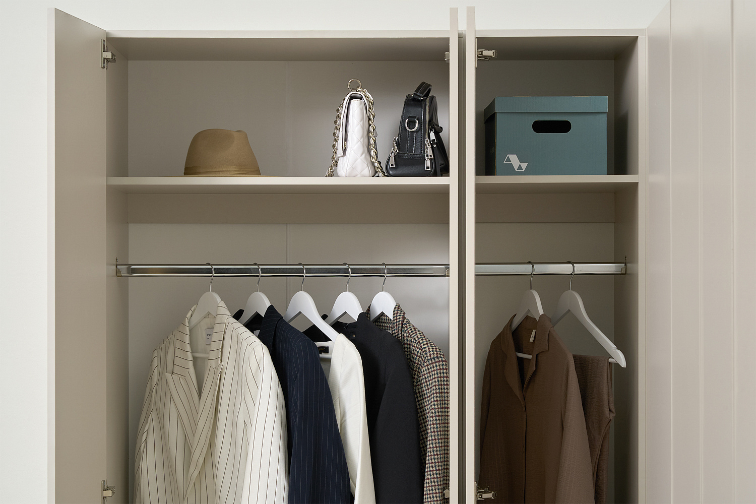 Гардеробная Теларо №3 кашемир