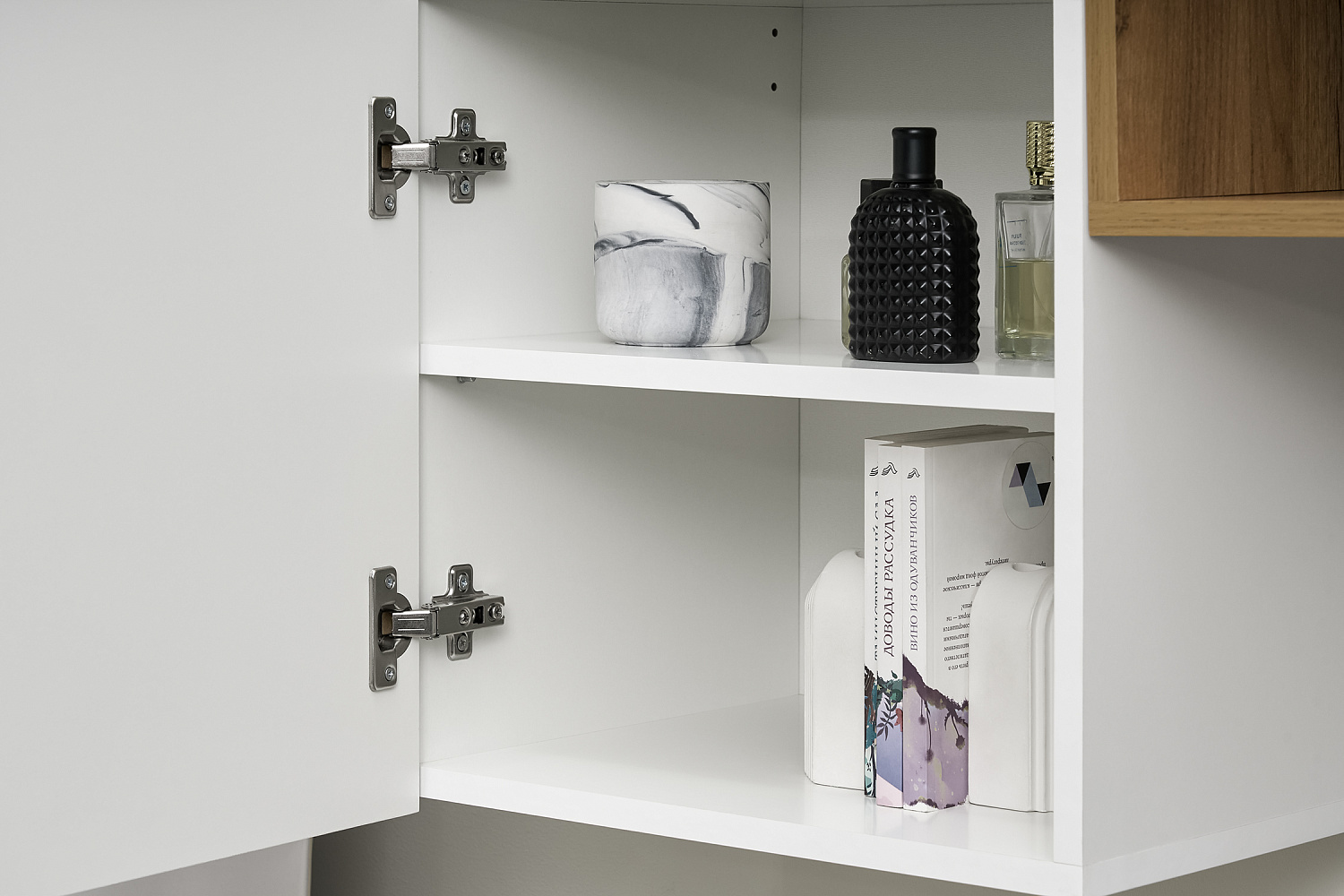 Стенка SkyFree белый / дуб крафт золотой