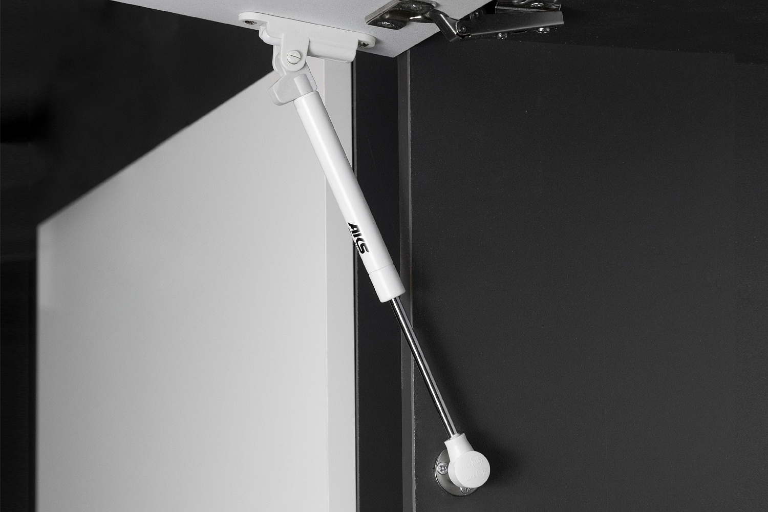 Подъемник газовый верхний AKS PLUS 80N с доводчиком белый