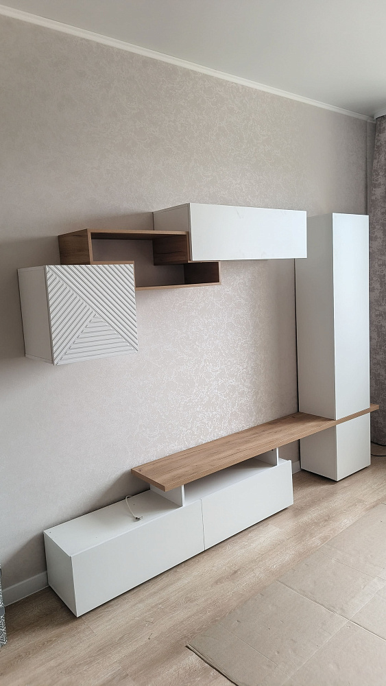 Стенка SkyFree белый / дуб крафт золотой