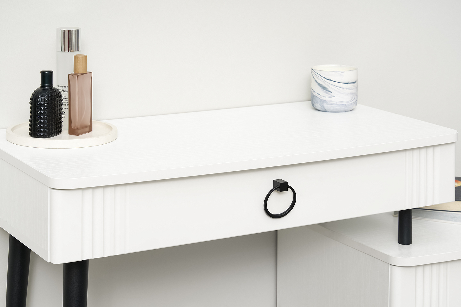 Туалетный столик Ева белое дерево / белый матовый