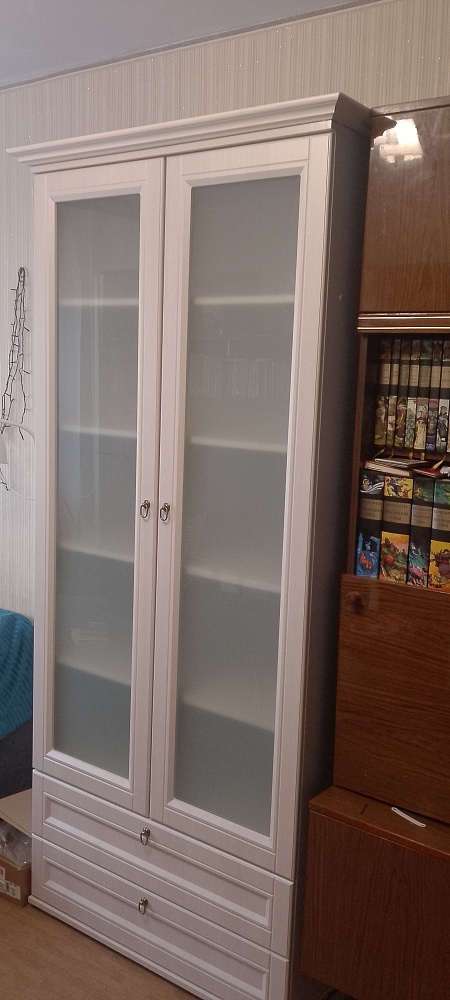 Шкаф со стеклом Престиж-1