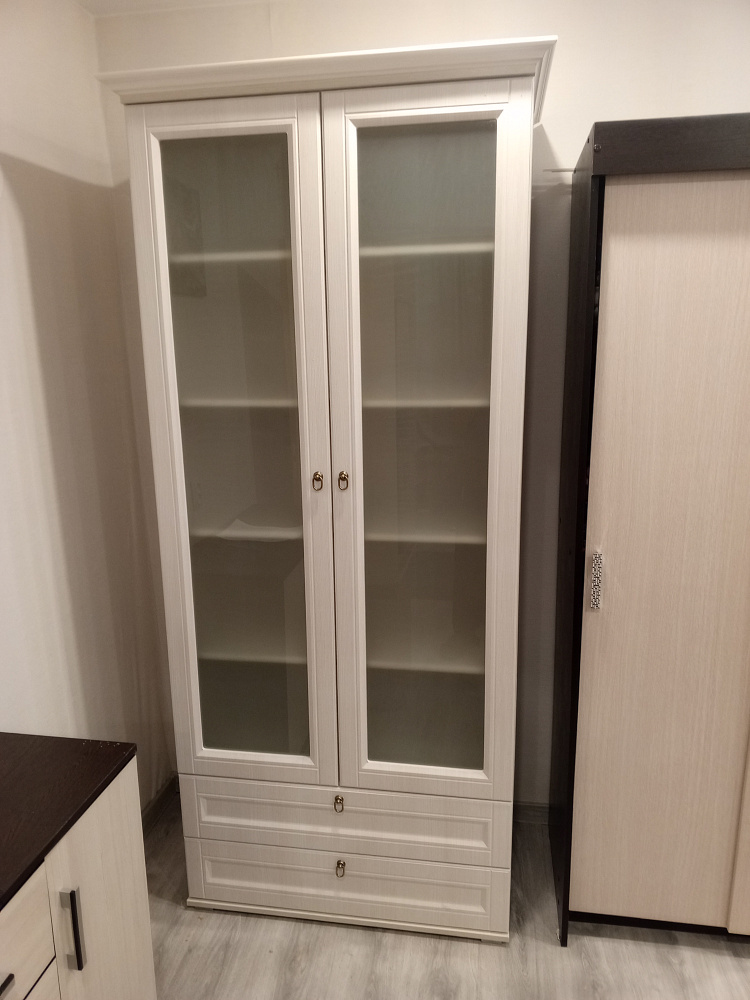 Шкаф со стеклом Престиж-1