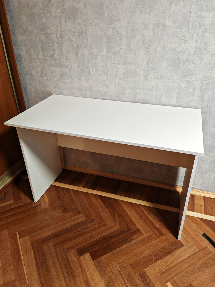 Письменный стол Ирма белый