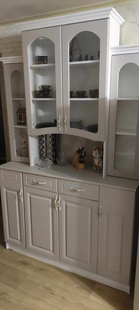 Буфет Констанция 4-х створчатый фисташковый