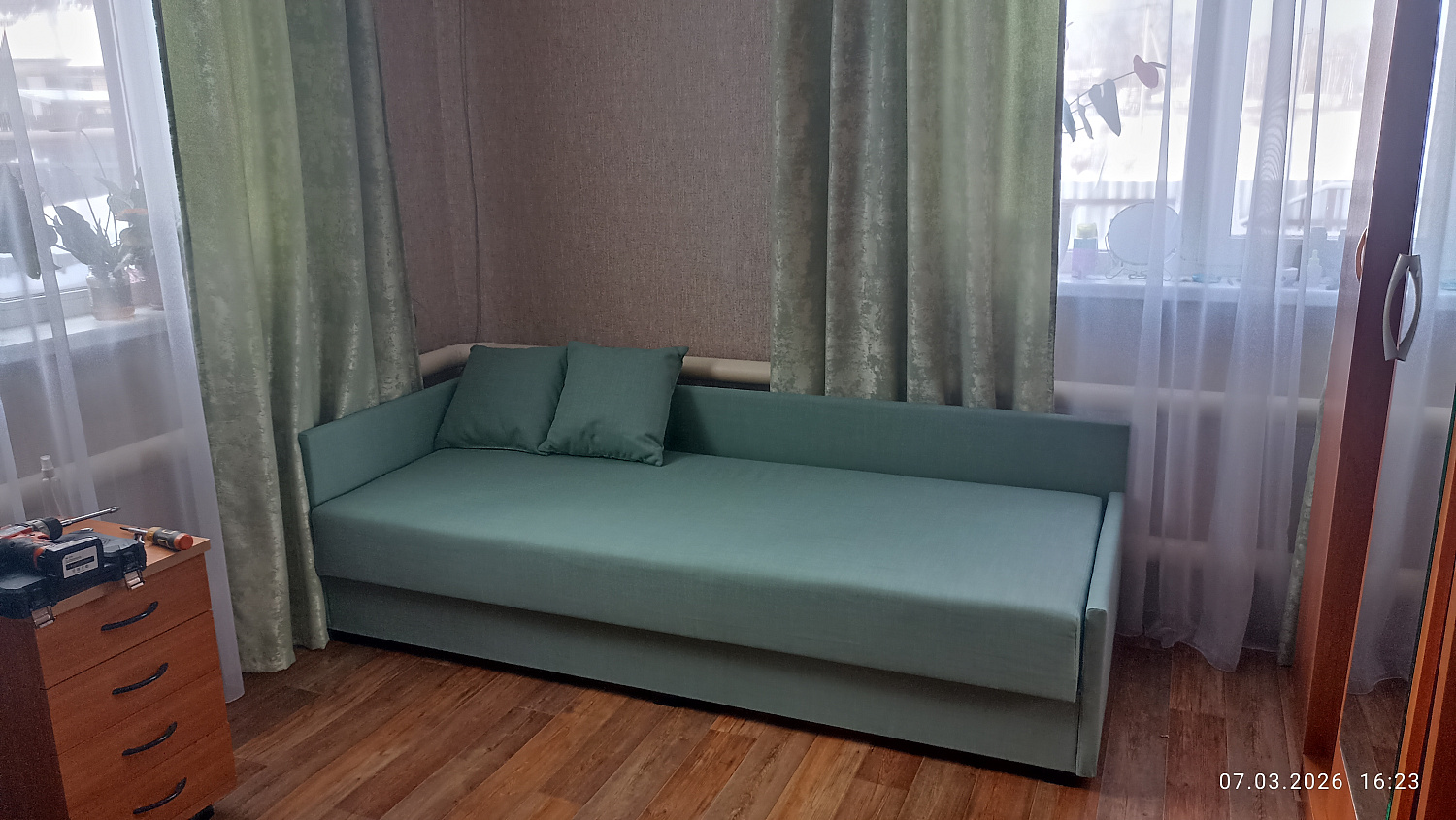 Тахта Гарди серая