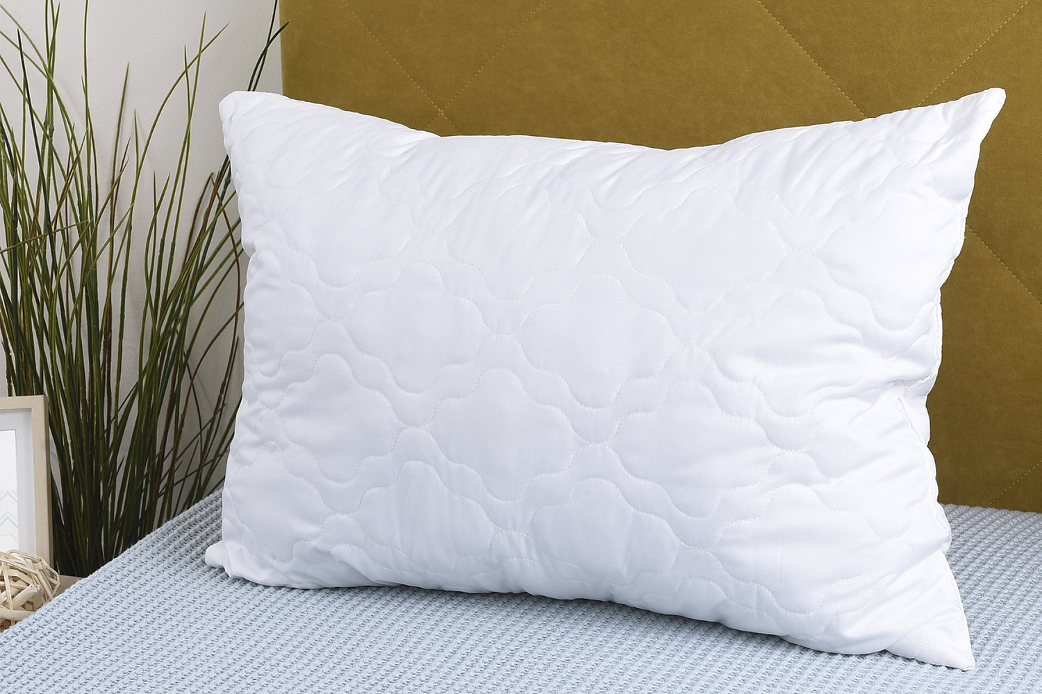 Подушка Лебяжий пух стёганая