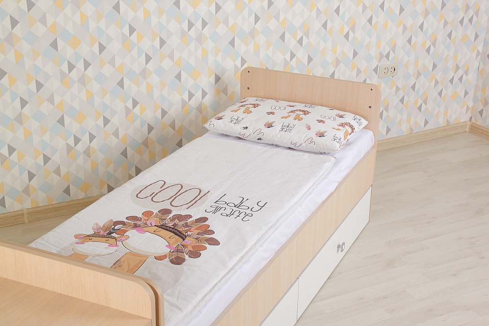 Кровать детская Фея 1100 дуб пастельный / белый