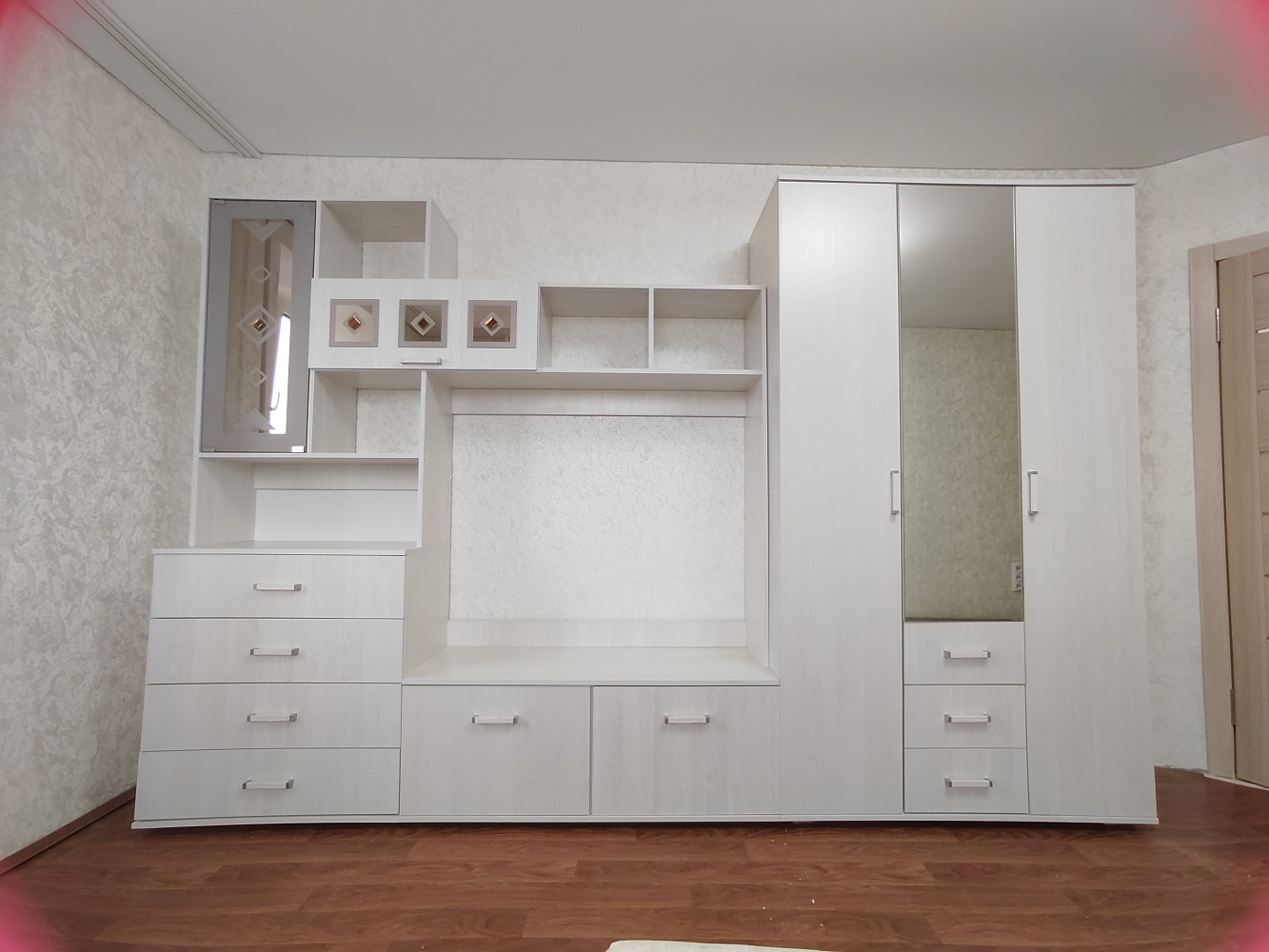 Гостиная Белла №2 ясень белый