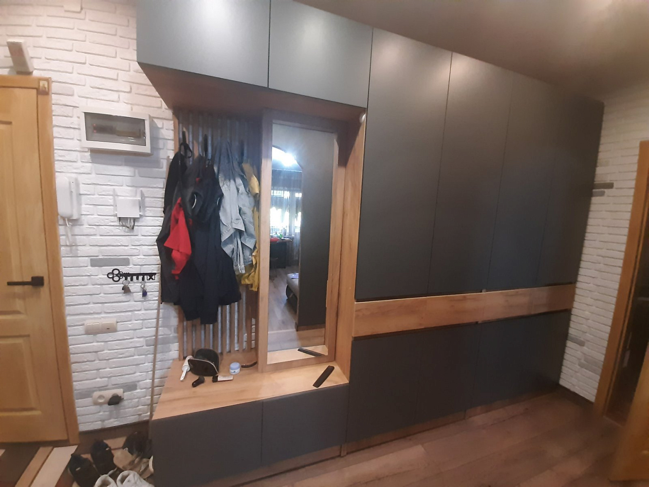 Прихожая Теллин дуб крафт / белый глянец