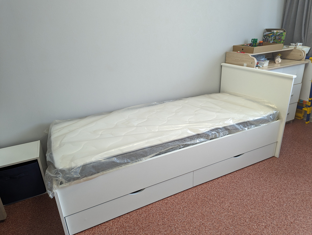 Кровать односпальная Мелисса с ящиками белый