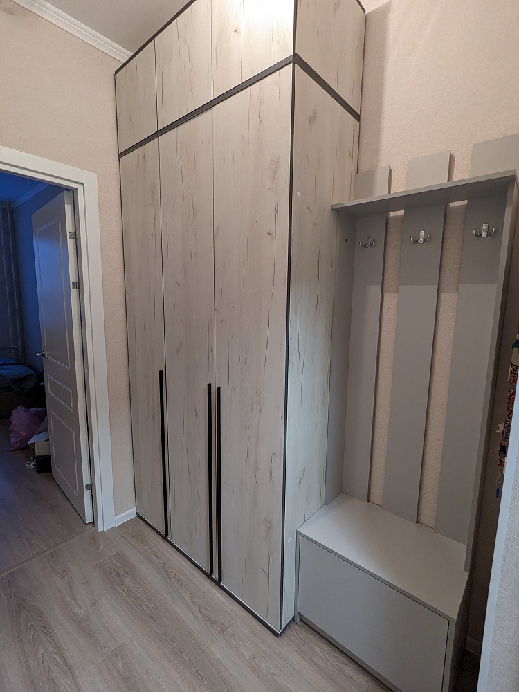 Шкаф 3-х створчатый с антресолью Норд кашемир