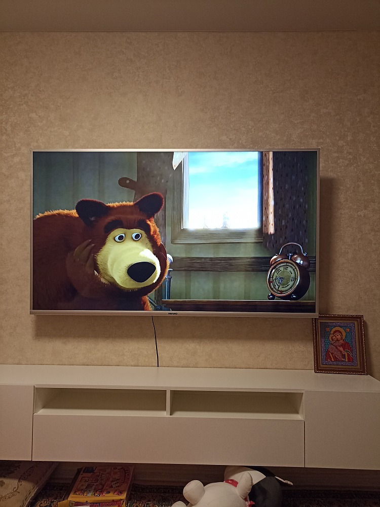 Тумба для ТВ Грейс белая текстурная