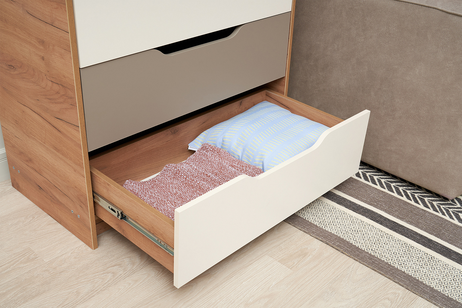 Комод Rich дуб крафт золотой / миндаль / глиняный серый