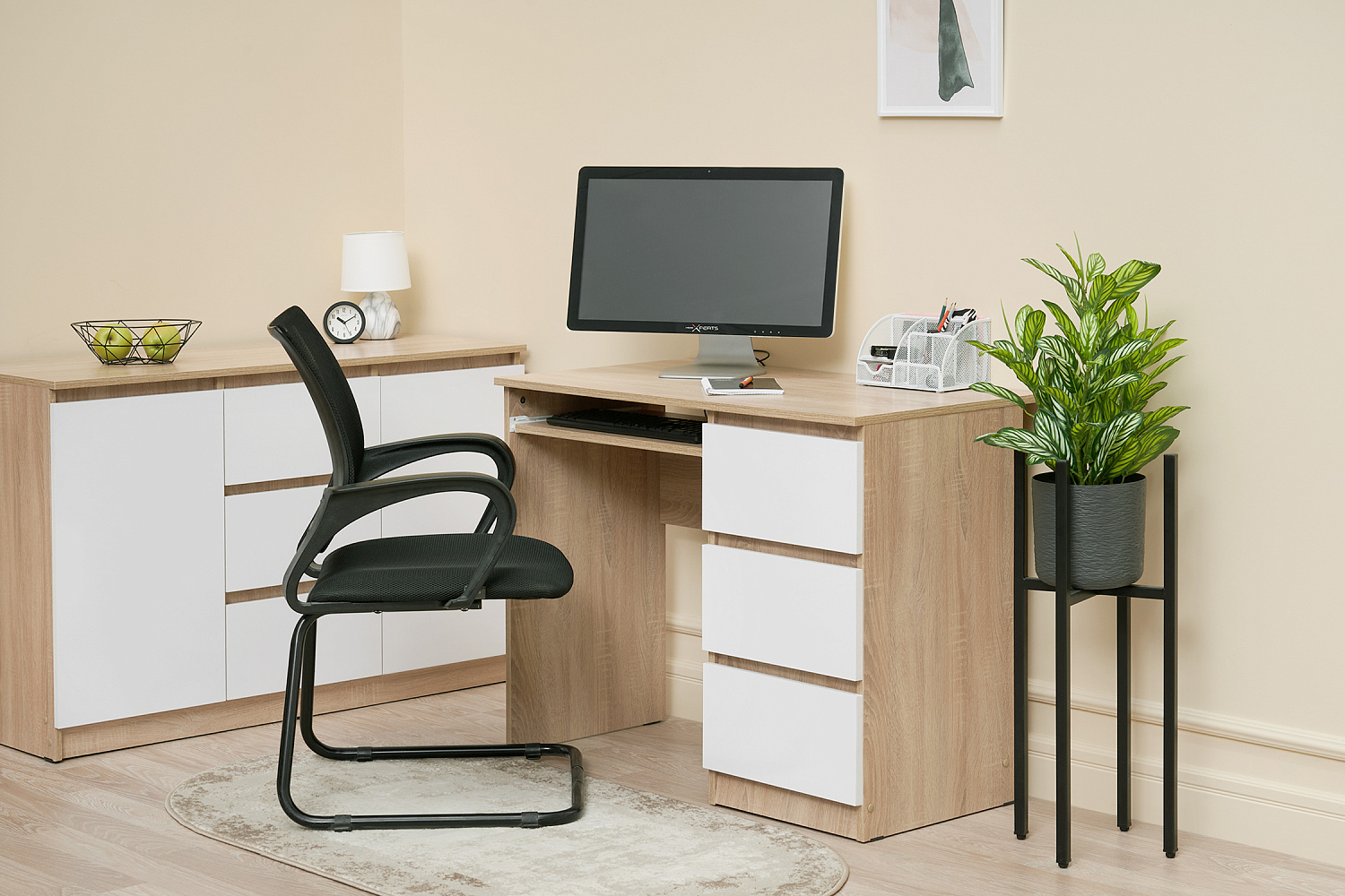 Стол письменный Челси 3 ящика дуб сонома / белый глянец