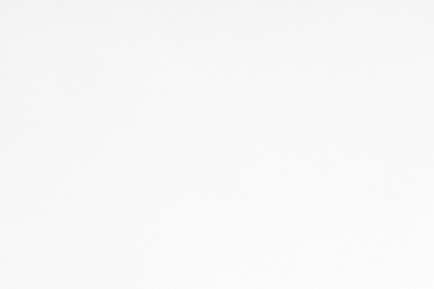 Стол письменный Челси 3 ящика дуб сонома / белый глянец