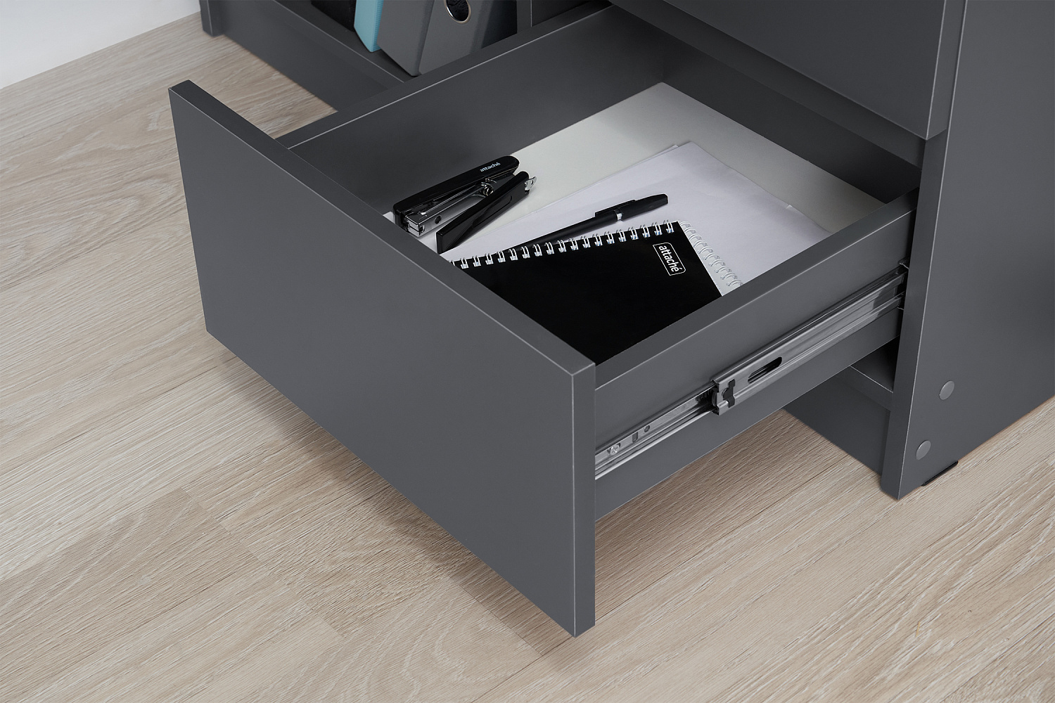 Стол письменный Челси угловой графит