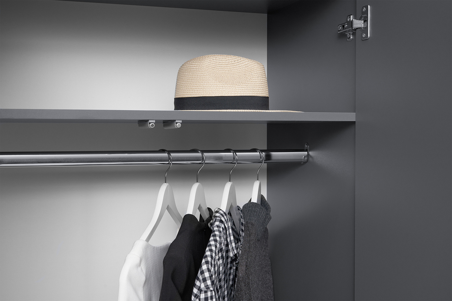 Шкаф 2-х створчатый с ящиками Эккервуд графит серый