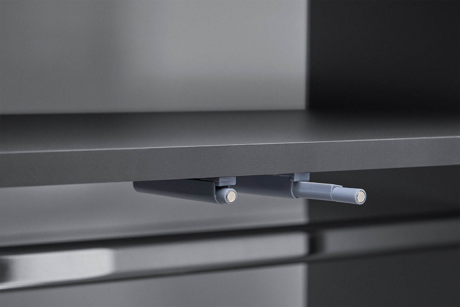 Шкаф 2-х створчатый с ящиками Эккервуд графит серый