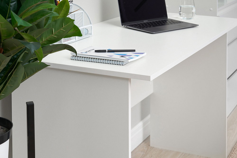 Письменный стол Ирма белый