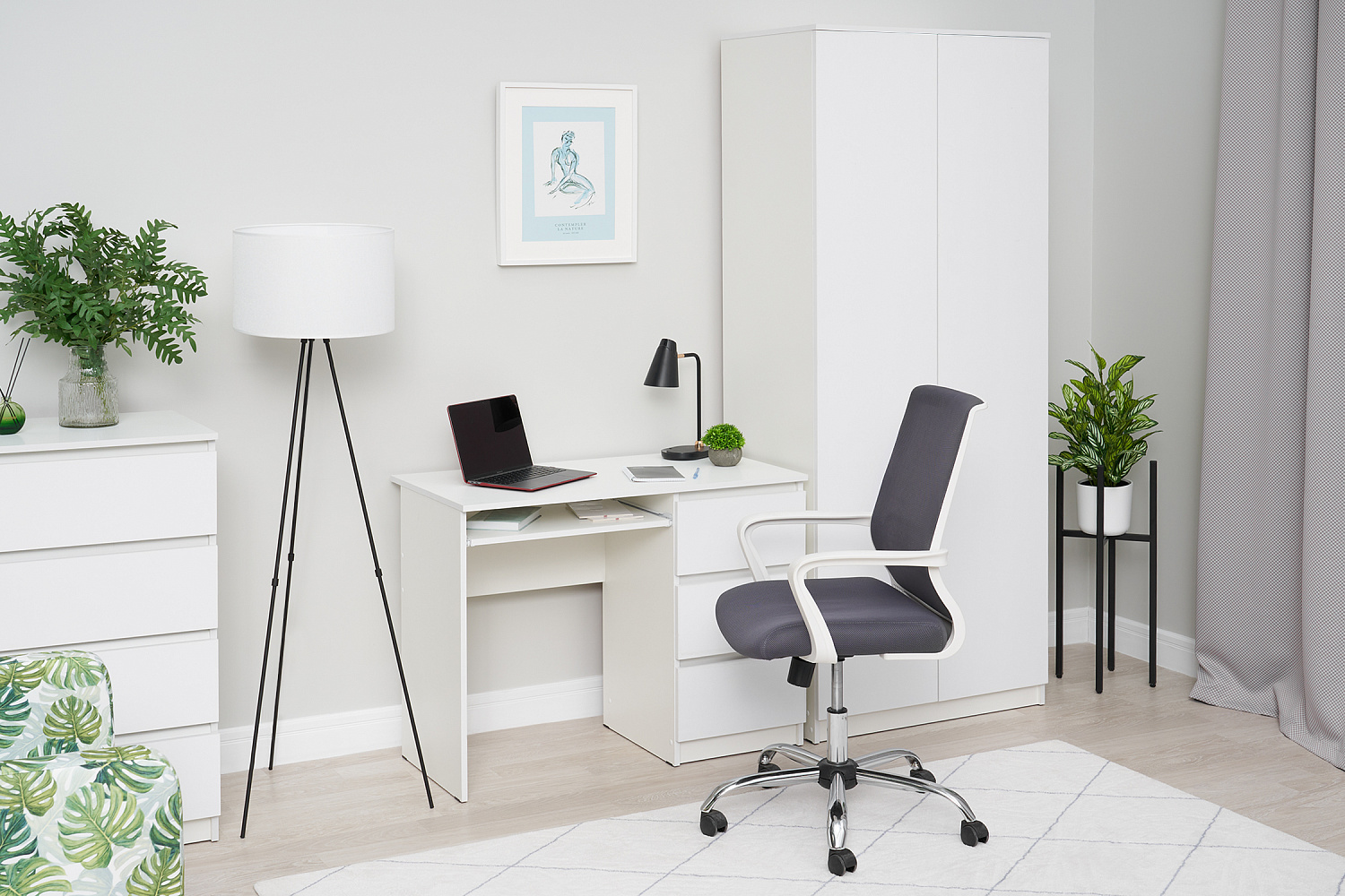 Стол письменный Челси 3 ящика белый / белый глянец