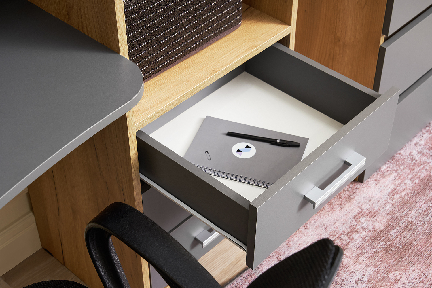 Стол компьютерный №6 графит серый / дуб крафт золото