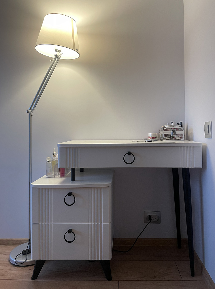 Туалетный столик Ева белое дерево / белый матовый