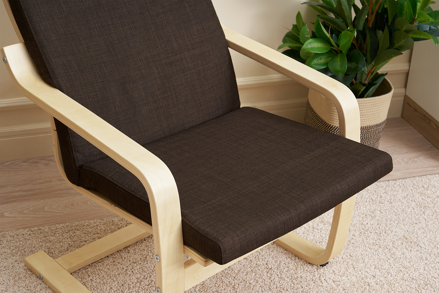 Кресло Тириль коричневое / натуральное