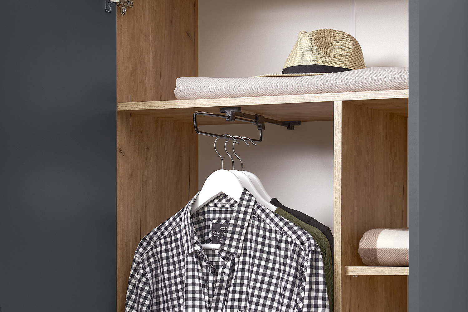 Шкаф Мартина 2-дверный графит / дуб крафт