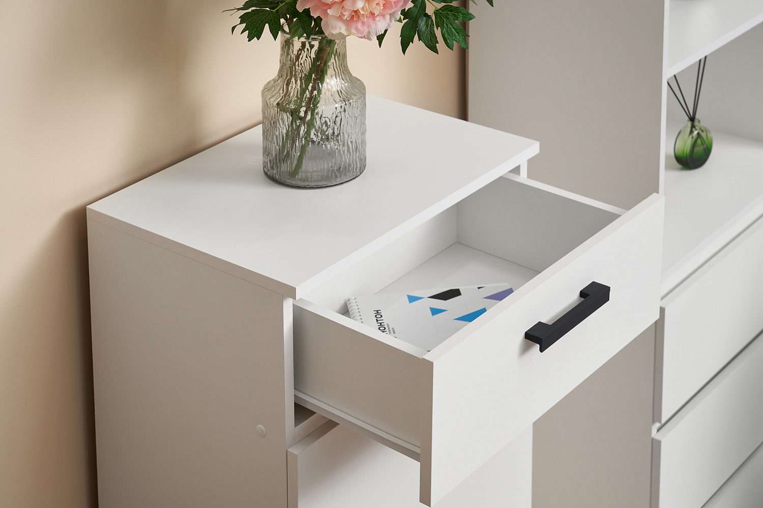 Тумба высокая Ника белый гладкий