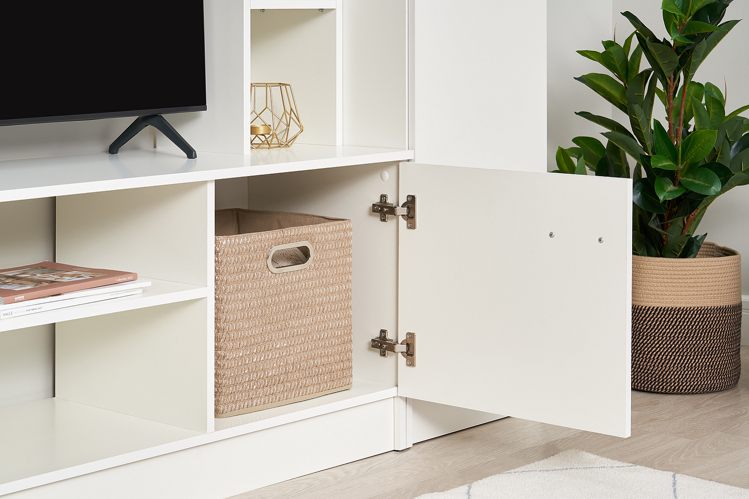 Гостиная Марта-11 белая