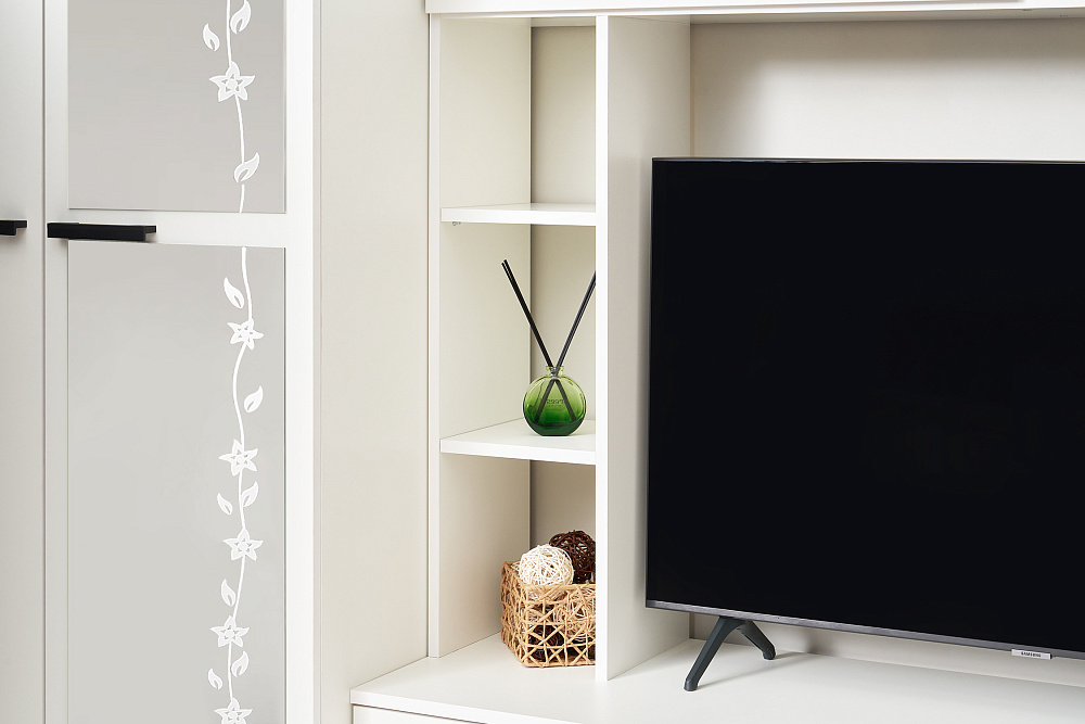 Гостиная Марта-11 белая