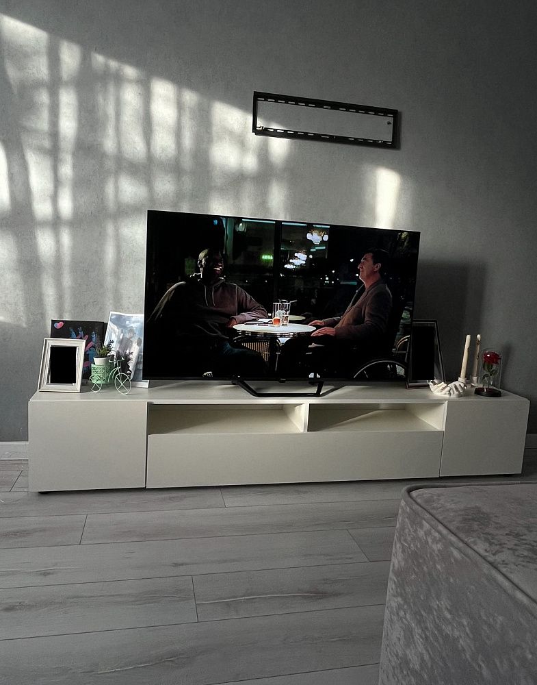 Тумба для ТВ Грейс белая текстурная