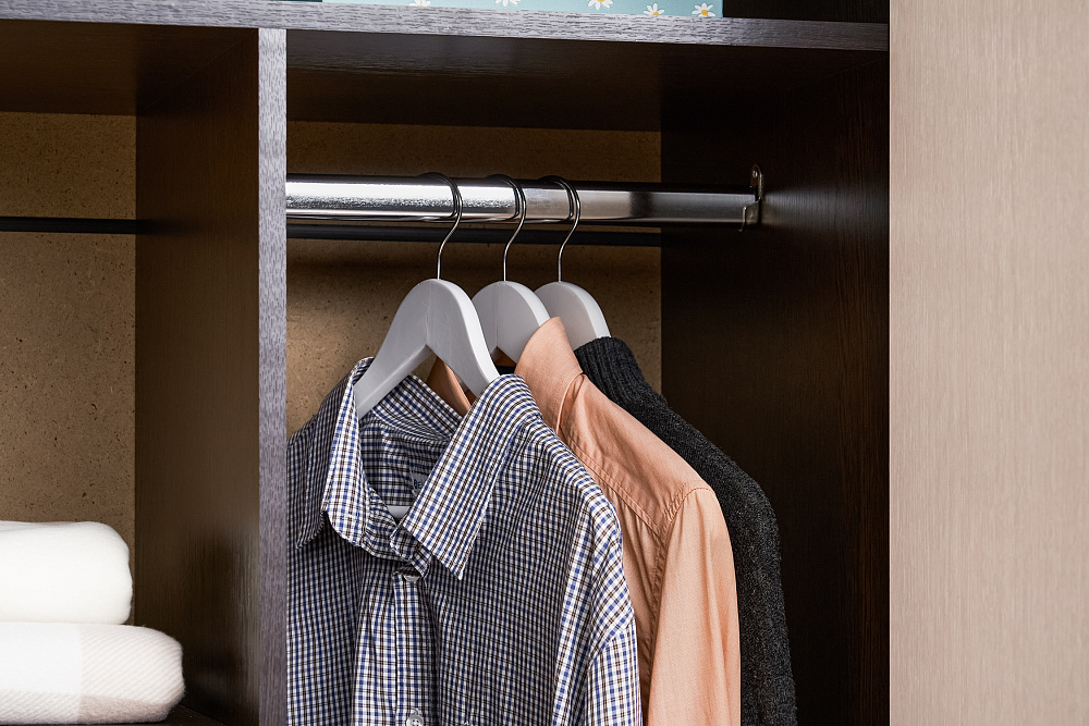 Шкаф 2-х створчатый с зеркалом Ронда ШК-20 венге / дуб белфорд