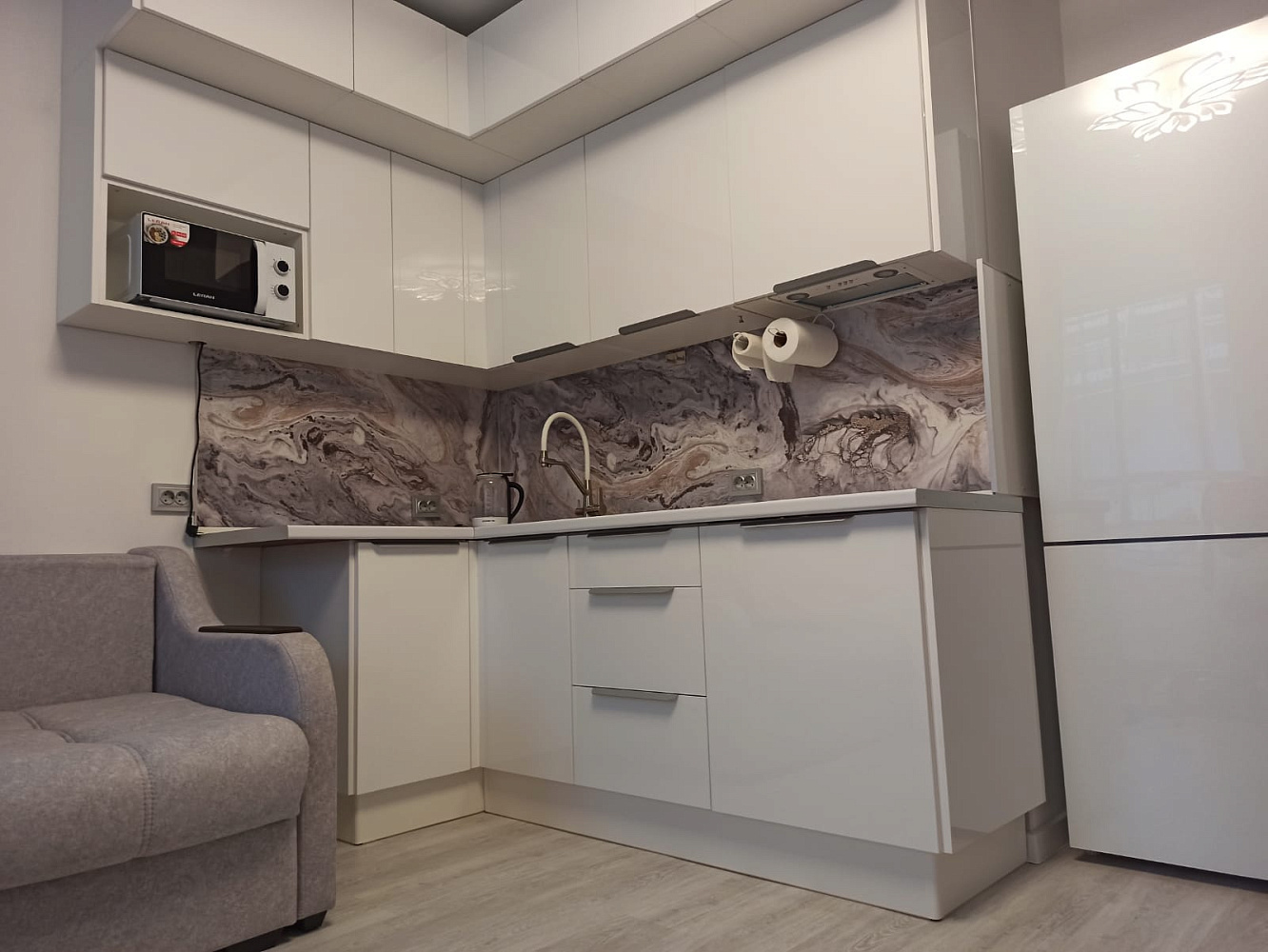 Модульная кухня Монора брусничная нота