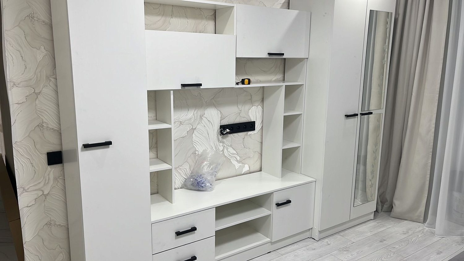 Гостиная Марта-11 белая